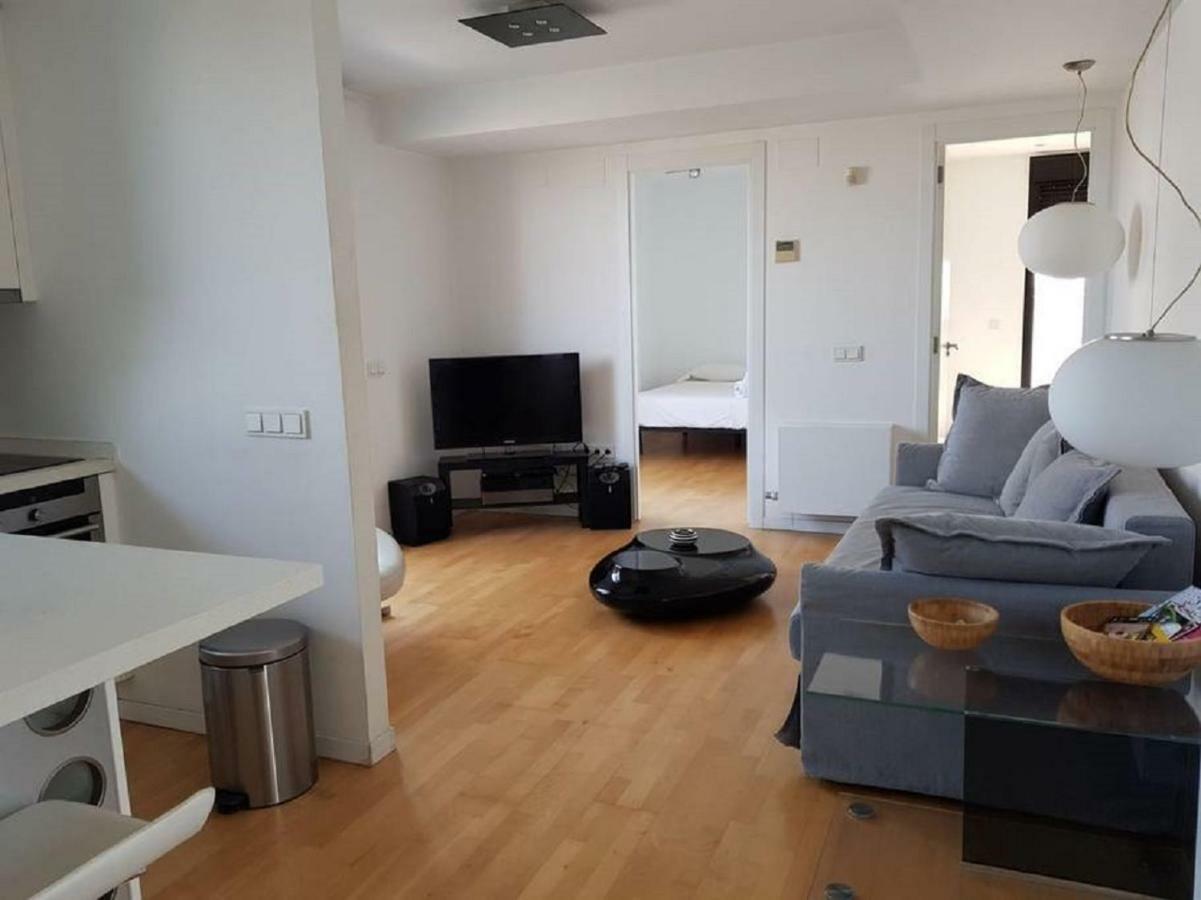 Lovely 2 Bedroom Terrace Wifi Parking Ac Heating Attic Valencia Exterior photo